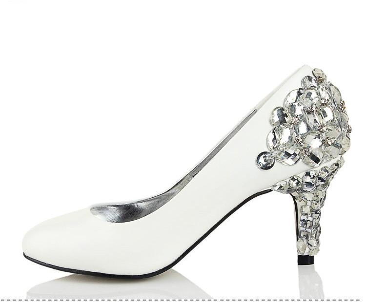 White Leather Lace Wedding Shoes With Sparkling Crystals And Beading  Pointed Toe, 9CM High Heels Elegant Bridal Prom Evening Pumps For Women  From Sexybride, $47.58 | DHgate.Com